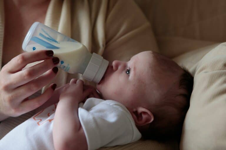 lait bébé biberon